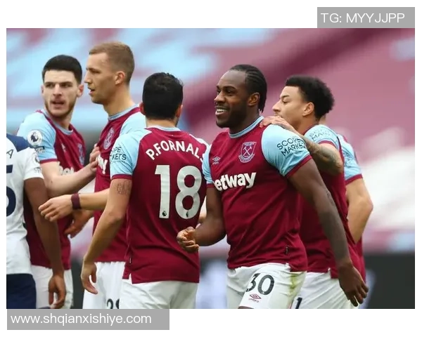 足球明星的标志性胡须风格与魅力解析及其对球迷的影响